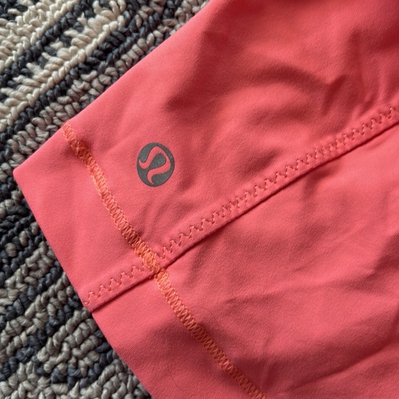 Coral Lululemon bra top tank size 8 - Picture 4 of 4